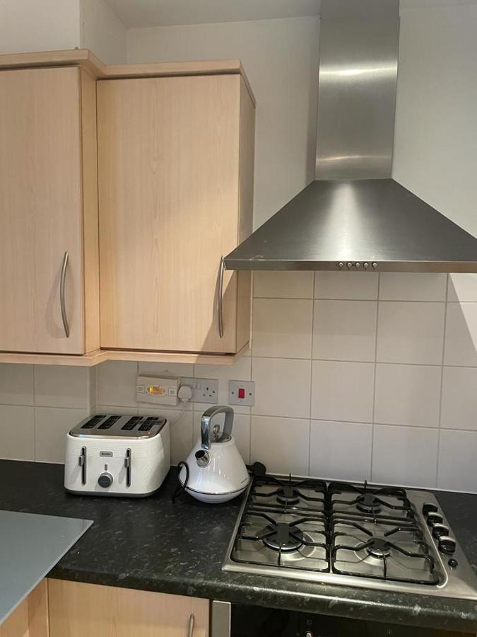 Luxurious & Cosy Apartment In Surrey Weybridge Dış mekan fotoğraf